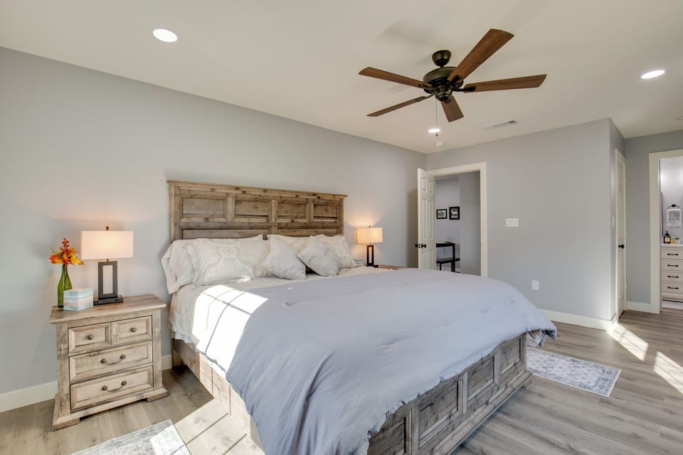 < 1 Mi to Lake Fork: Appy Haven in Yantis Cottage in Texas