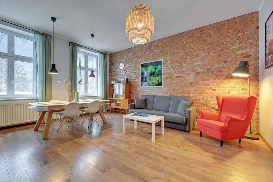 Family Apartment | 2 bedrooms, hypo-allergenic bedding, individually decorated