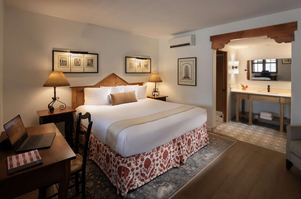 Queen Room