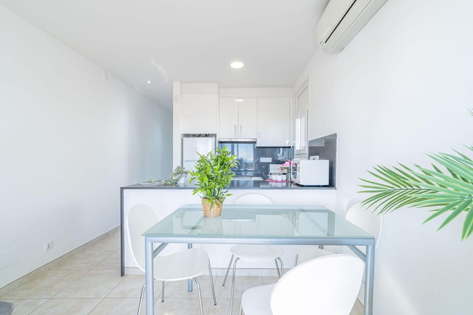 Apartment | Dining