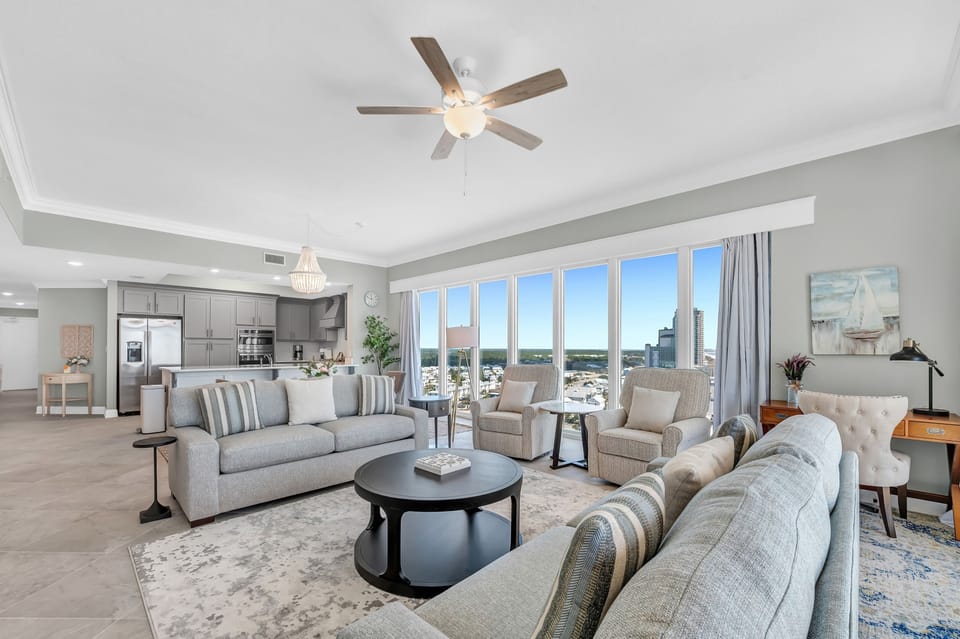 Condo, 4 Bedrooms | Living area