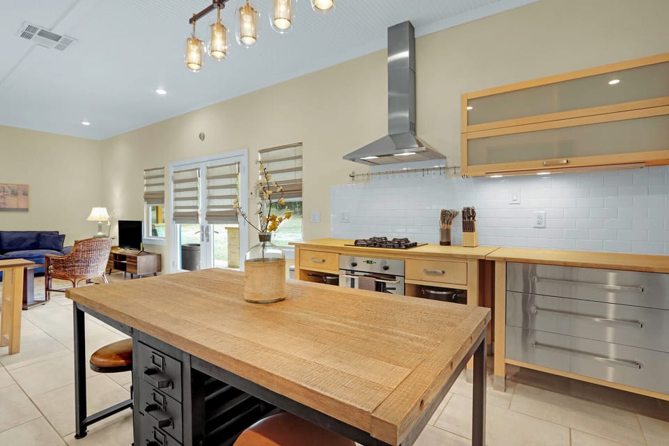 Fully stocked with appliances