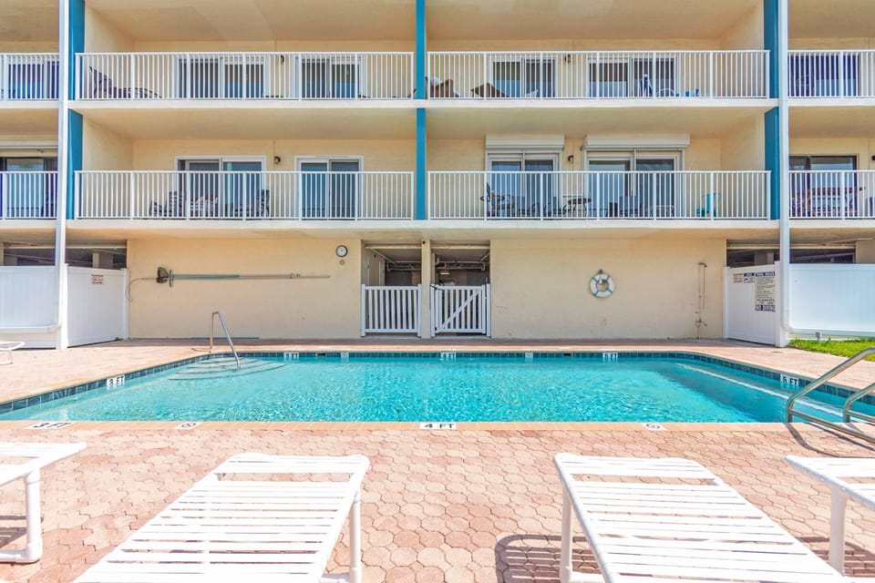 Onsite Heated Pool