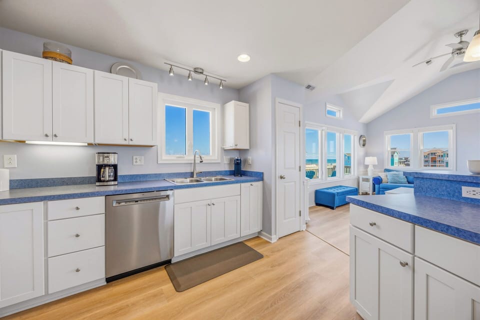Surf or Sound Realty - 1223 - Sunsets In Rodanthe - Kitchen -3