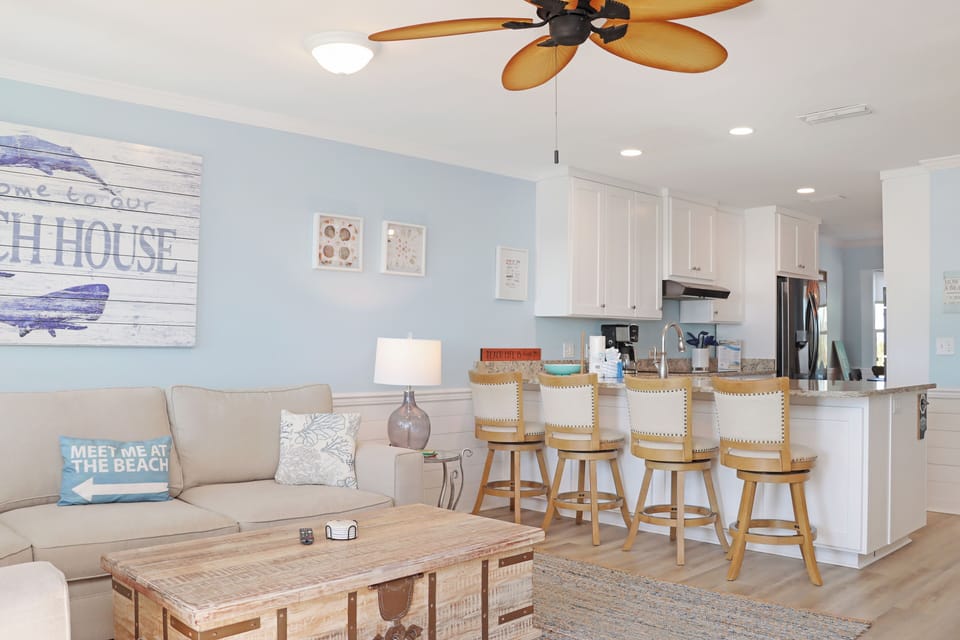 Living Room and Kitchen Bar Seating