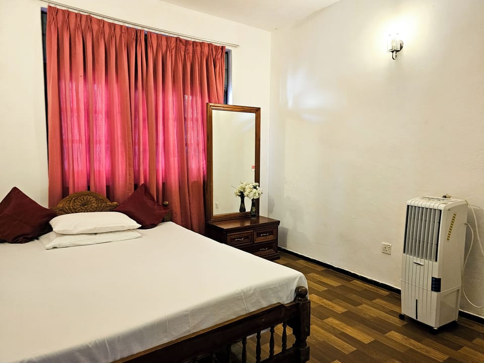 Bedroom 02 (Non A/C)