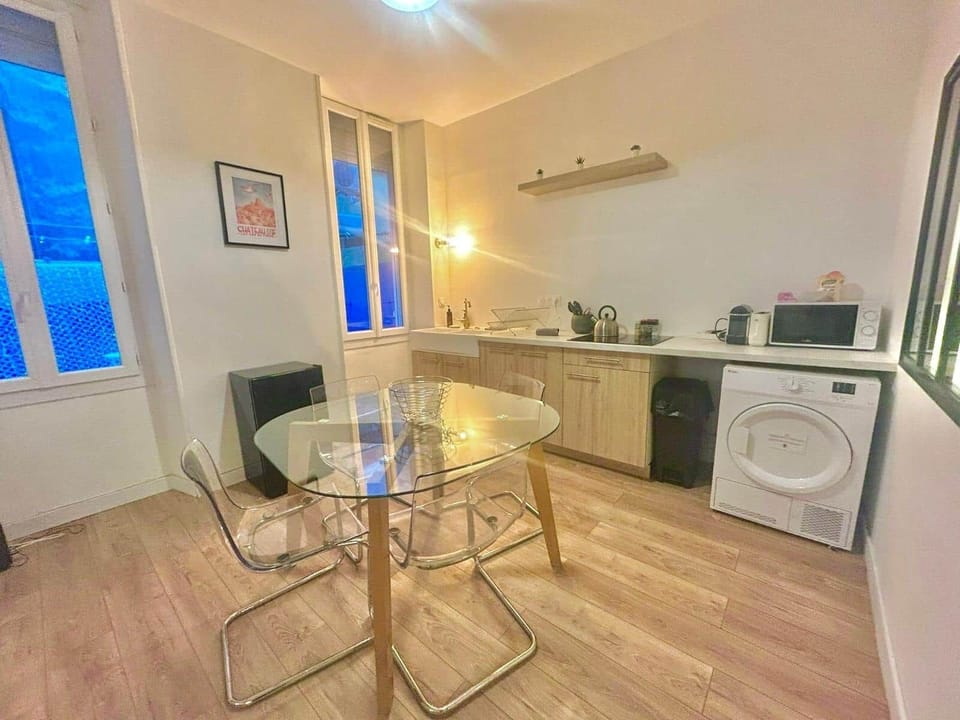 Kitchen, dining table, washing machine, micro wave