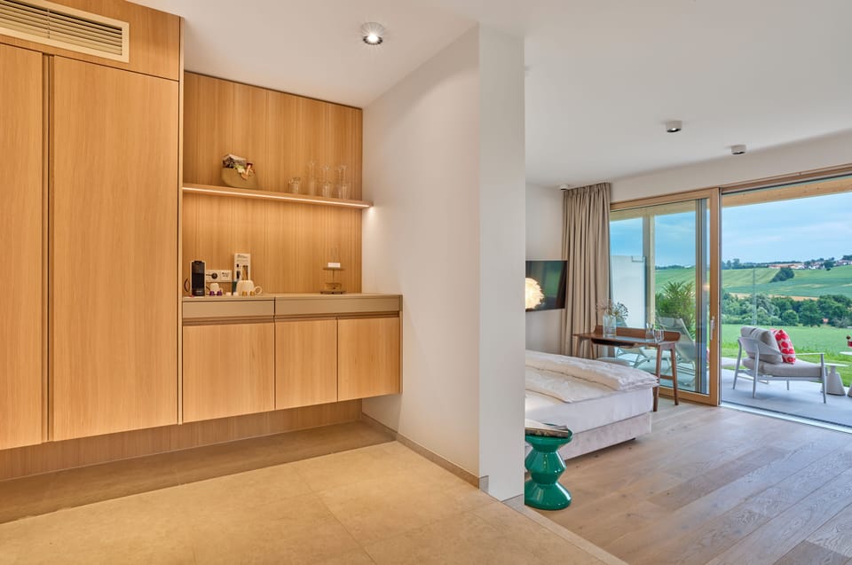 Luxury Double Room | In-room safe, desk, laptop workspace, blackout drapes
