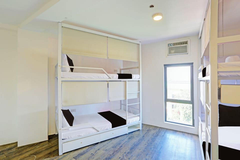 Premium bedding, desk, laptop workspace, free WiFi