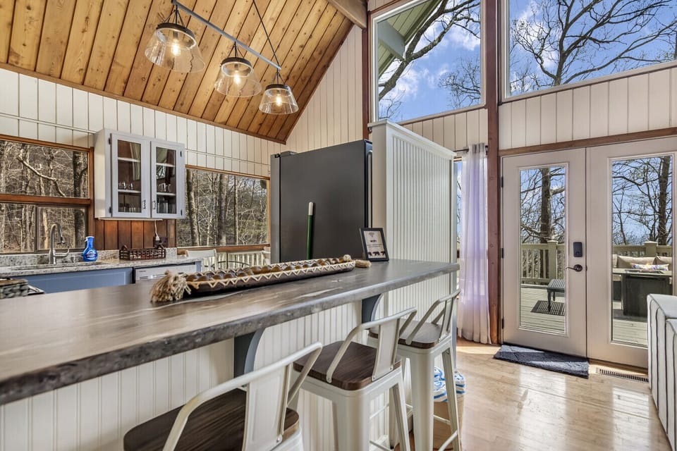 Kitchen Bar