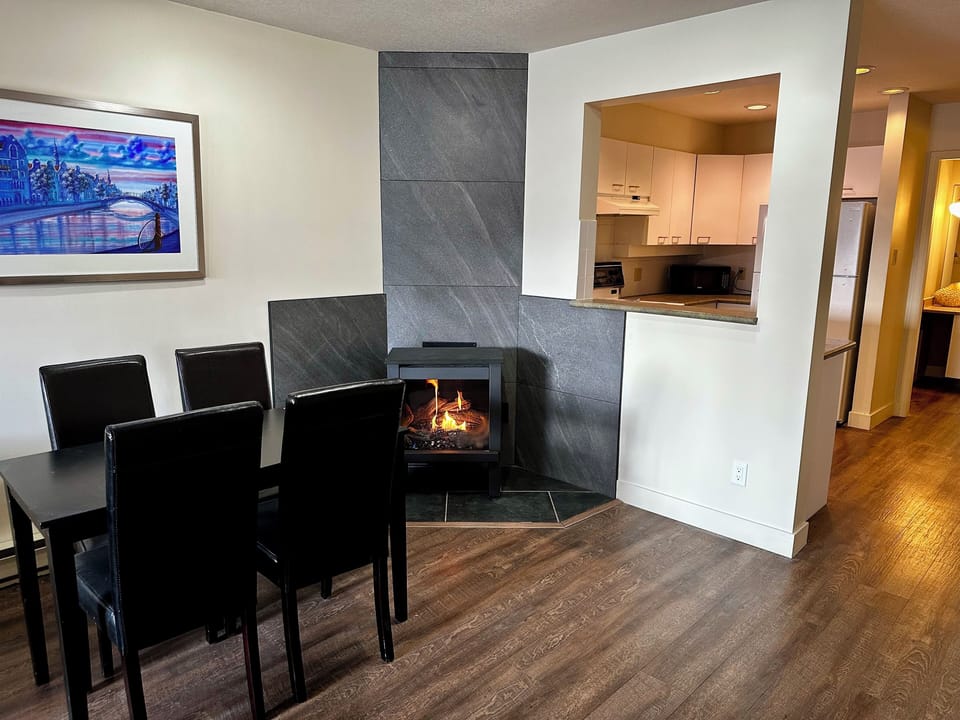 Dining Table & Fireplace 
