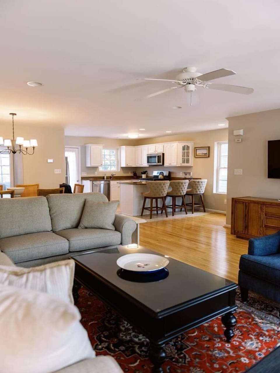 Open-concept living and dining area with a seamless flow to the kitchen, perfect for entertaining.