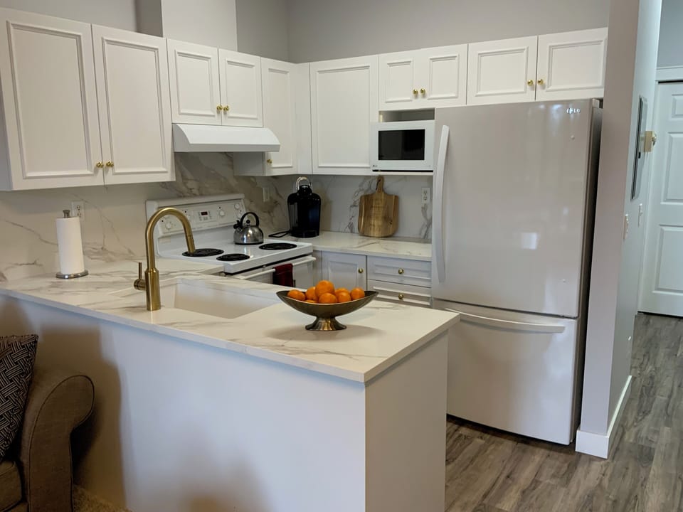 102A Kitchen