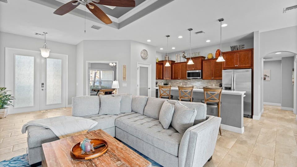 Living room with view to kitchen