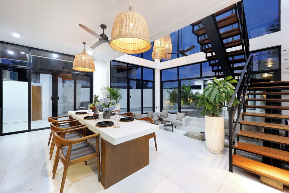 Family Villa, Pool View | In-room dining