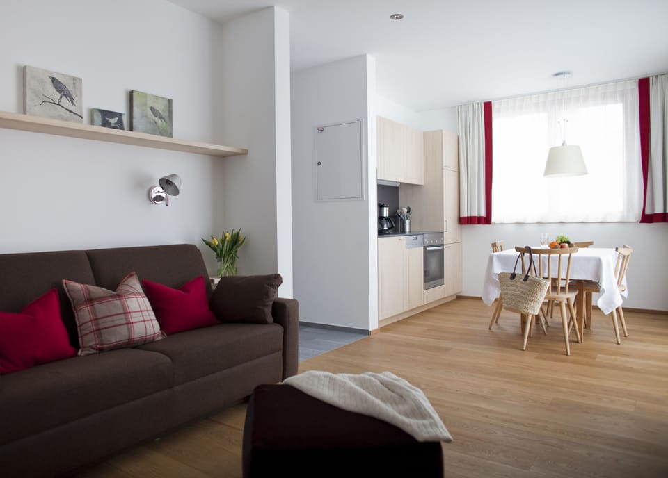 Superior Suite, 1 Bedroom, Mountain View | Bathroom | Free toiletries, hair dryer, bathrobes, towels