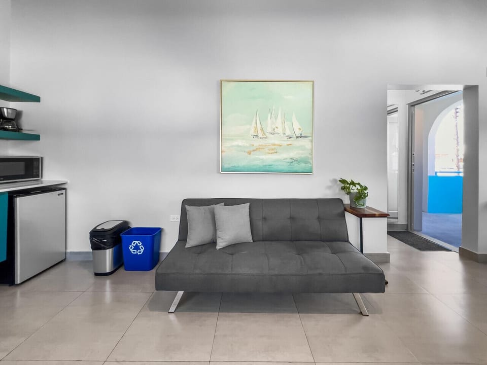 A stylish space to unwind.