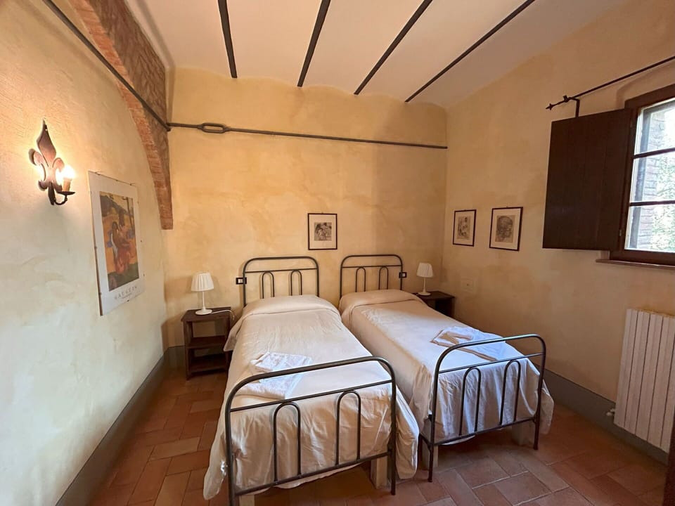 Autumn, Bedroom, Spring, Summer