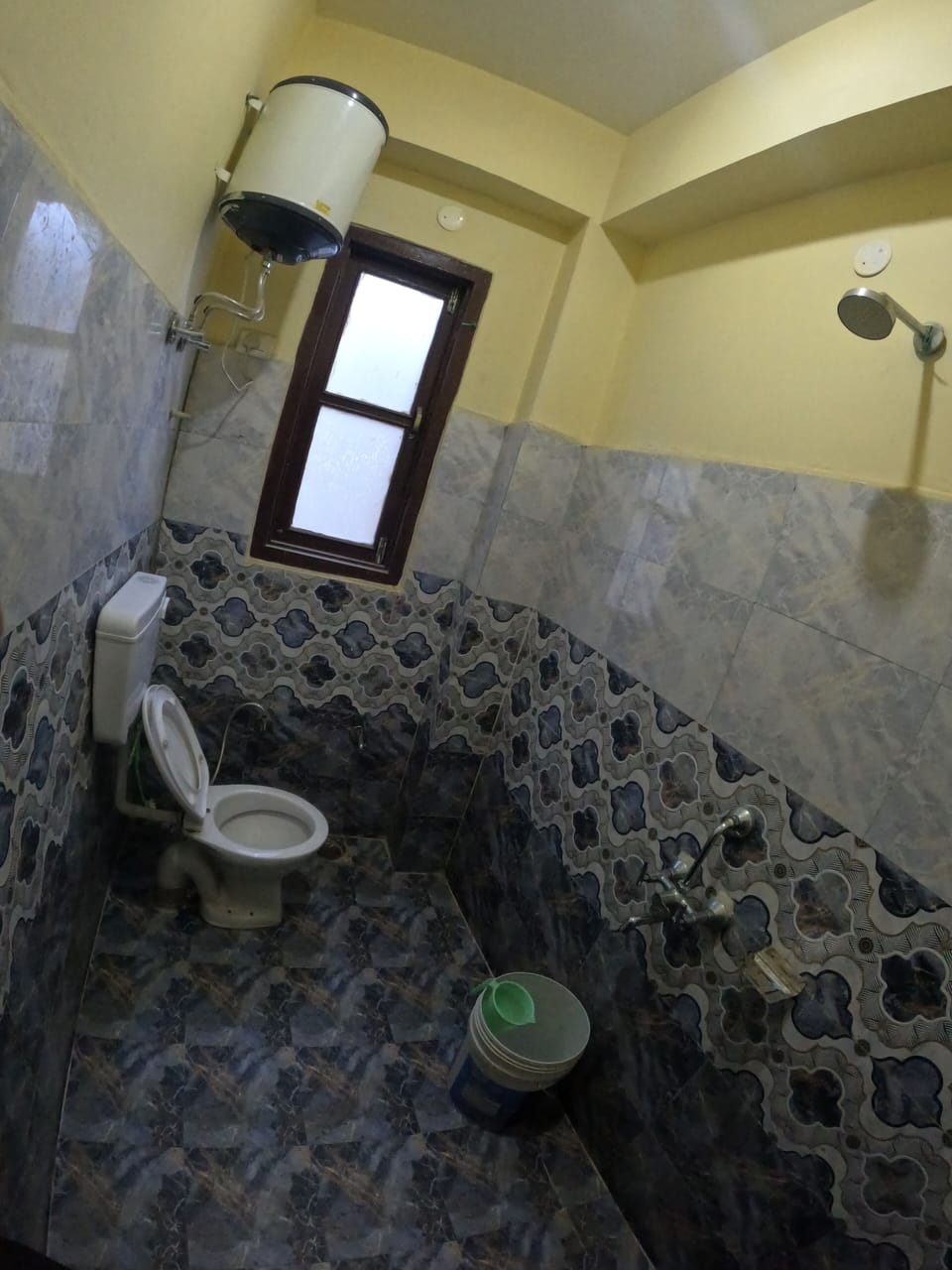 Deluxe Single Room, Mountain View | Bathroom | Bathrobes