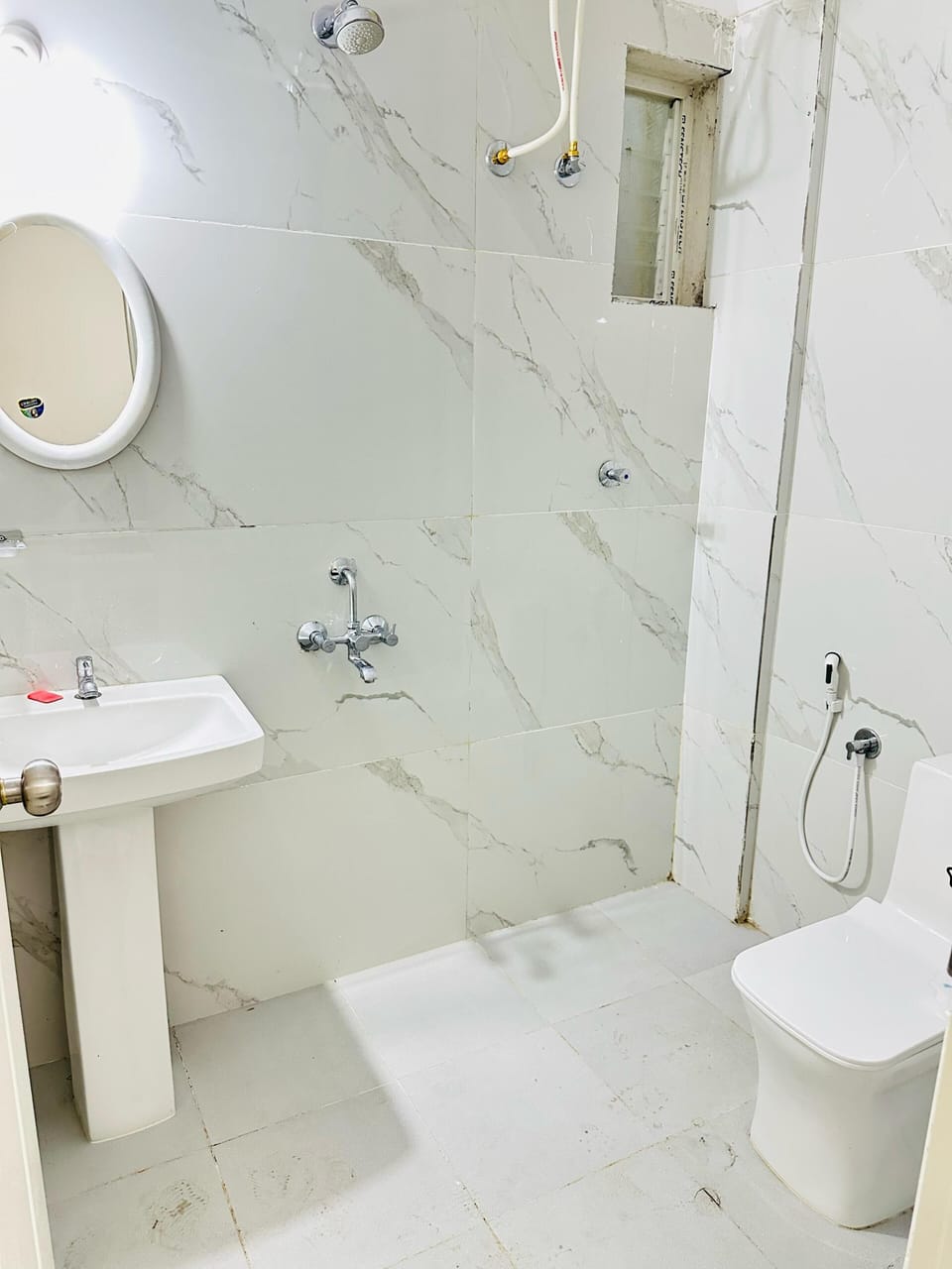 Executive Double or Twin Room, Garden View | Bathroom | Shower, soap, shampoo, toilet paper