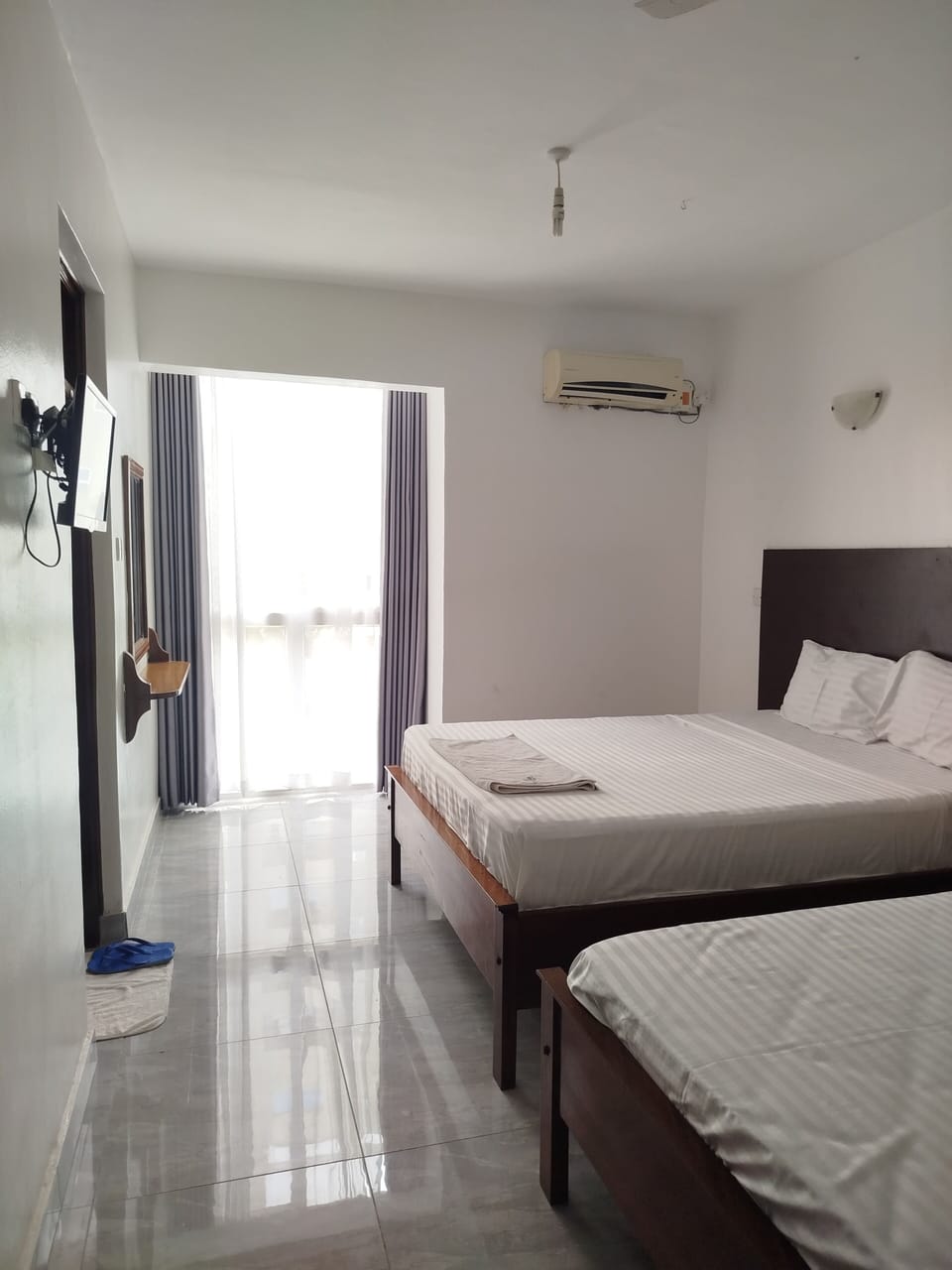 Deluxe Double or Twin Room | Desk, laptop workspace, soundproofing, free WiFi