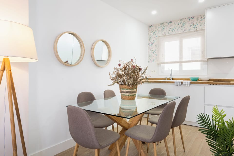 Apartment (3 Bedrooms) | In-room dining