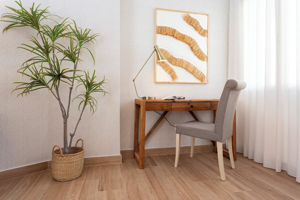 Apartment (2 Bedrooms) | 2 bedrooms, iron/ironing board, free cribs/infant beds, free WiFi