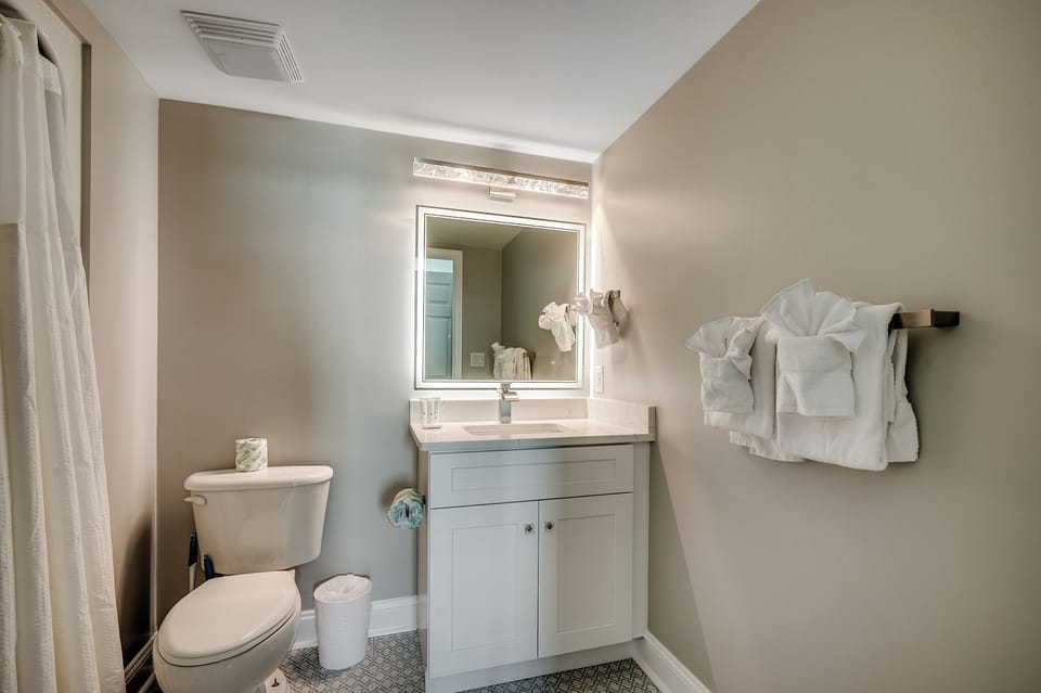 Primary suite