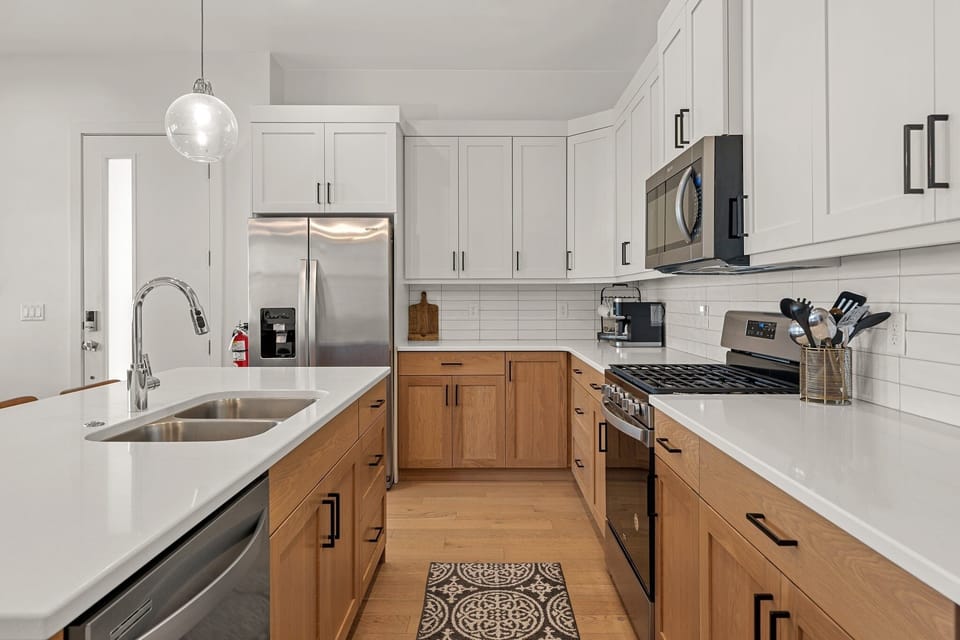 Townhome, 4 Bedrooms | Private kitchen | Coffee/tea maker, fridge, oven, stovetop