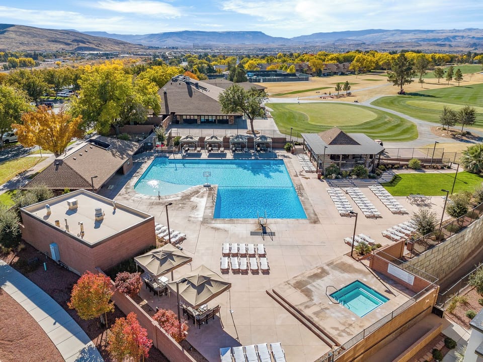 Bloomington Villas Community Pool + Golf Course