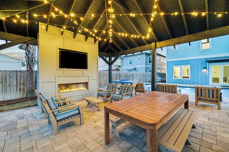 Array_21308FrontBeachRd-9
