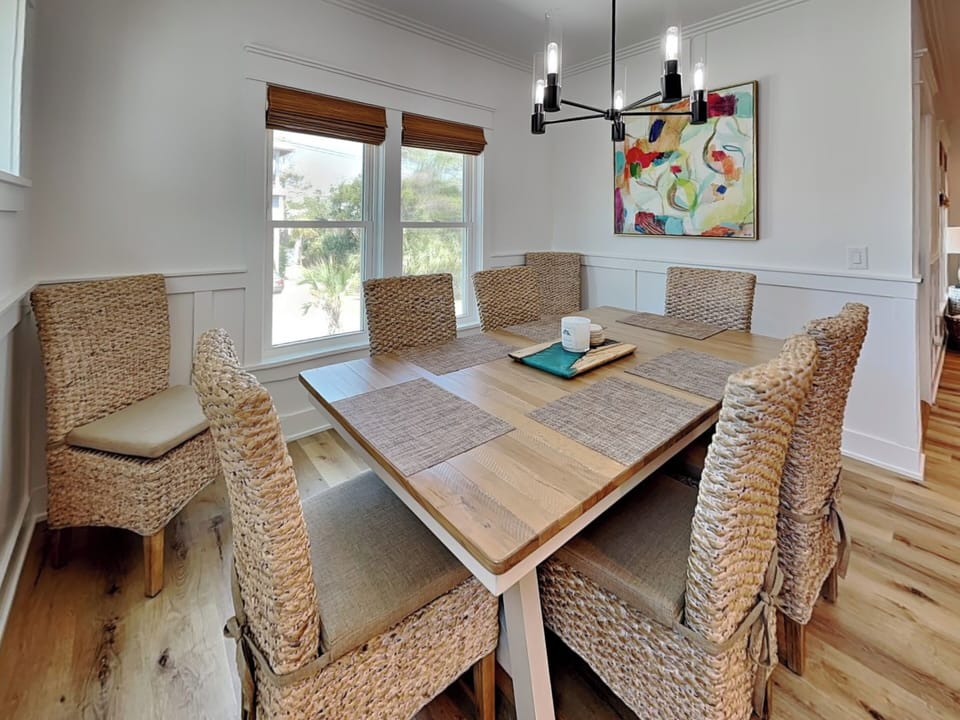 Dining Table - Seating for 6