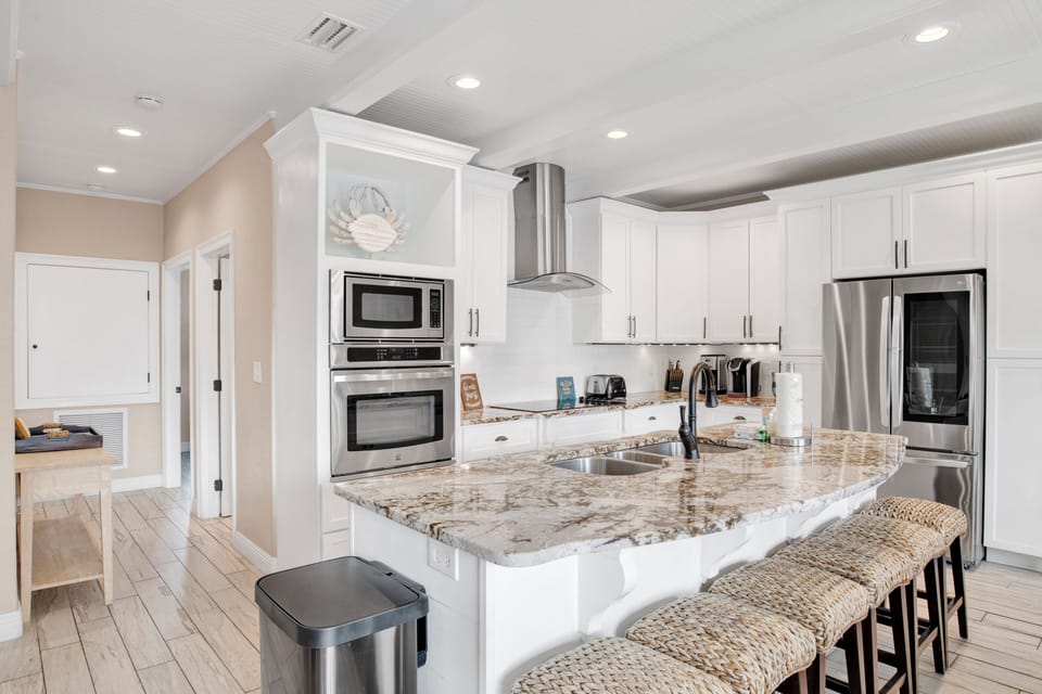 Stainless appliances and beautiful granite countertops