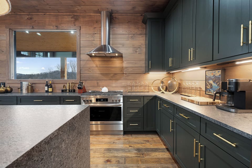 Blue Fox - Fully Equipped Kitchen