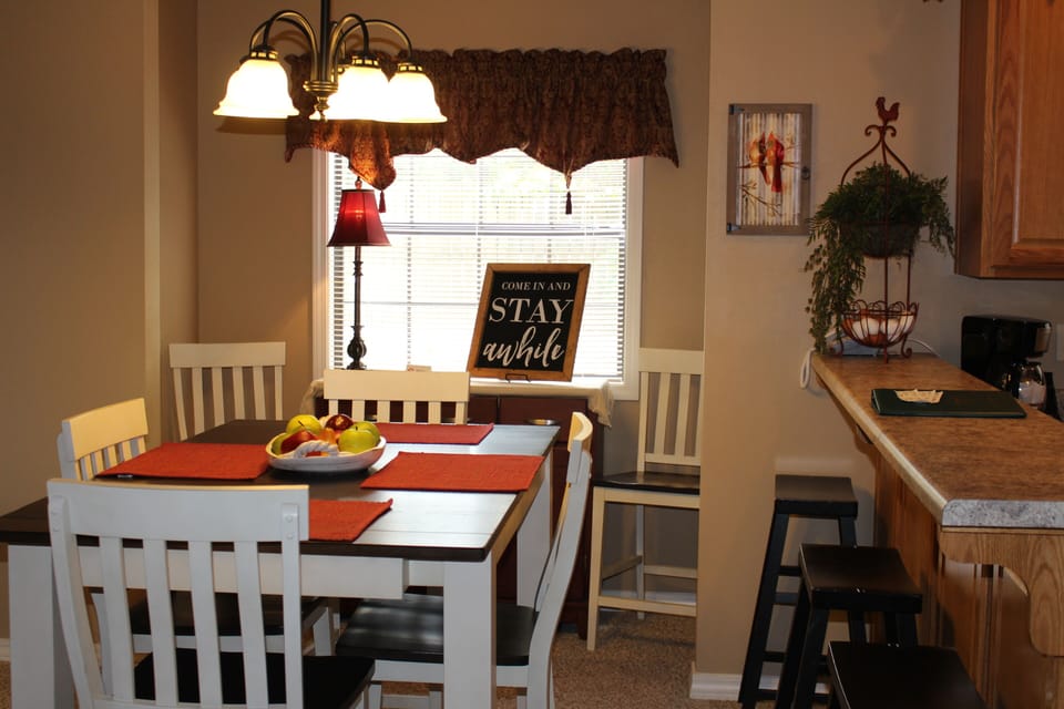 Dining - Dining Room