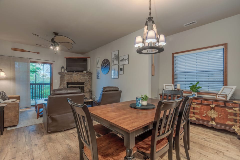 Dining - Dining Room