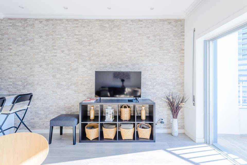Apartment, 1 Bedroom, Pool Access, Sea View | Living room