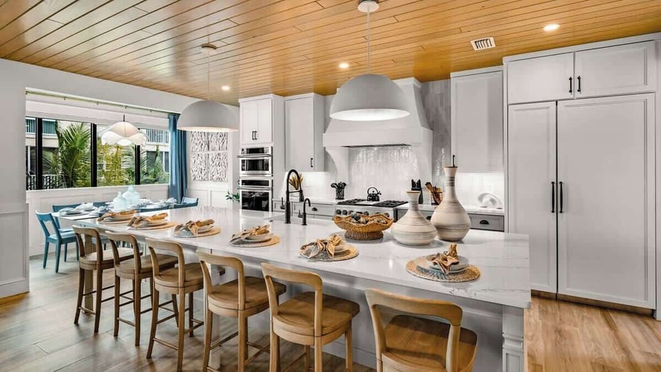 Kitchen - Oversized Refrigerator - (2) Dishwashers, Double Ovens, &amp; Large Gas Stove - Bar Seating for 6