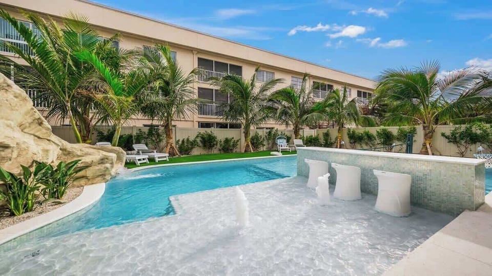 Resort Style Pool/Spa - Water Slide