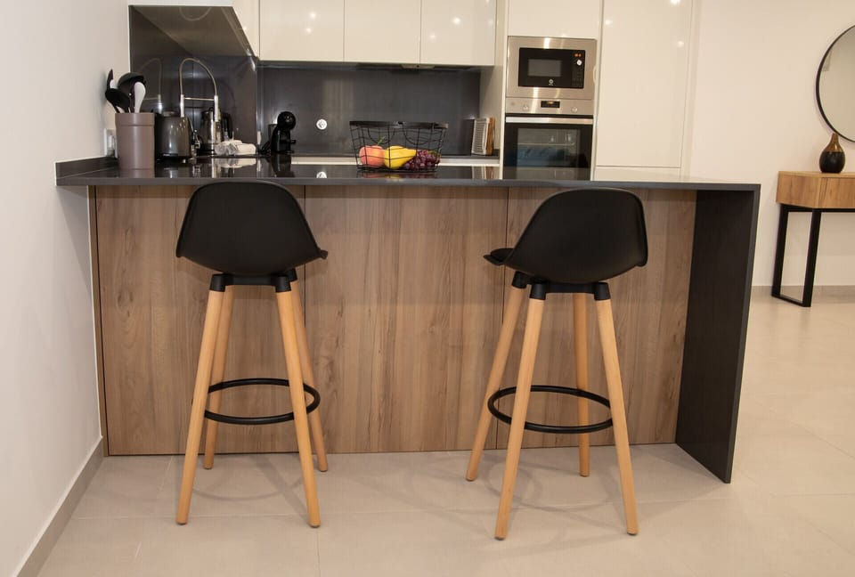 "Lar da Onda" is a cozy apartment in Nazaré, near the beach and the Fort. Perfect for exploring the region and enjoying an unforgettable holiday!