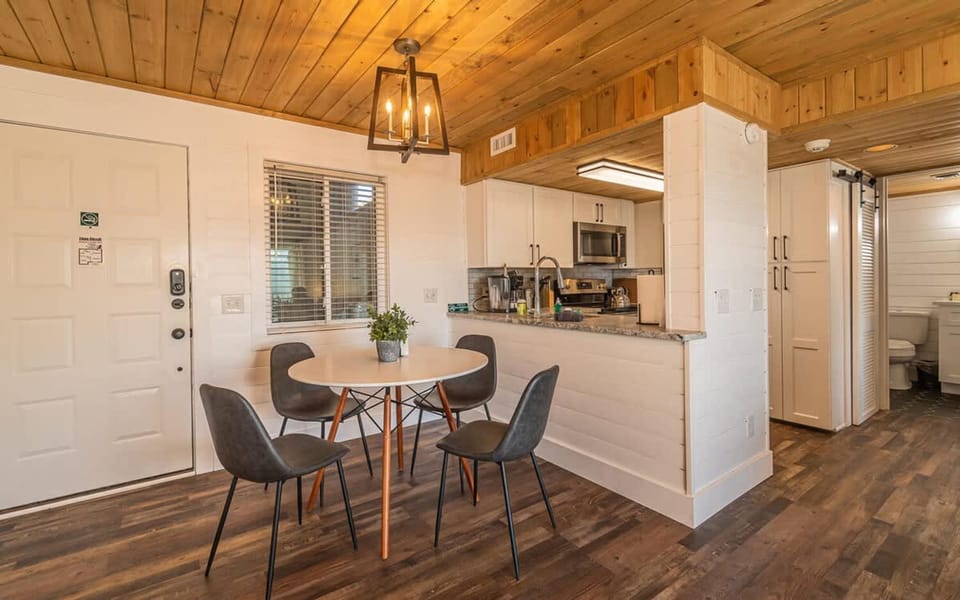 House | 1 bedroom