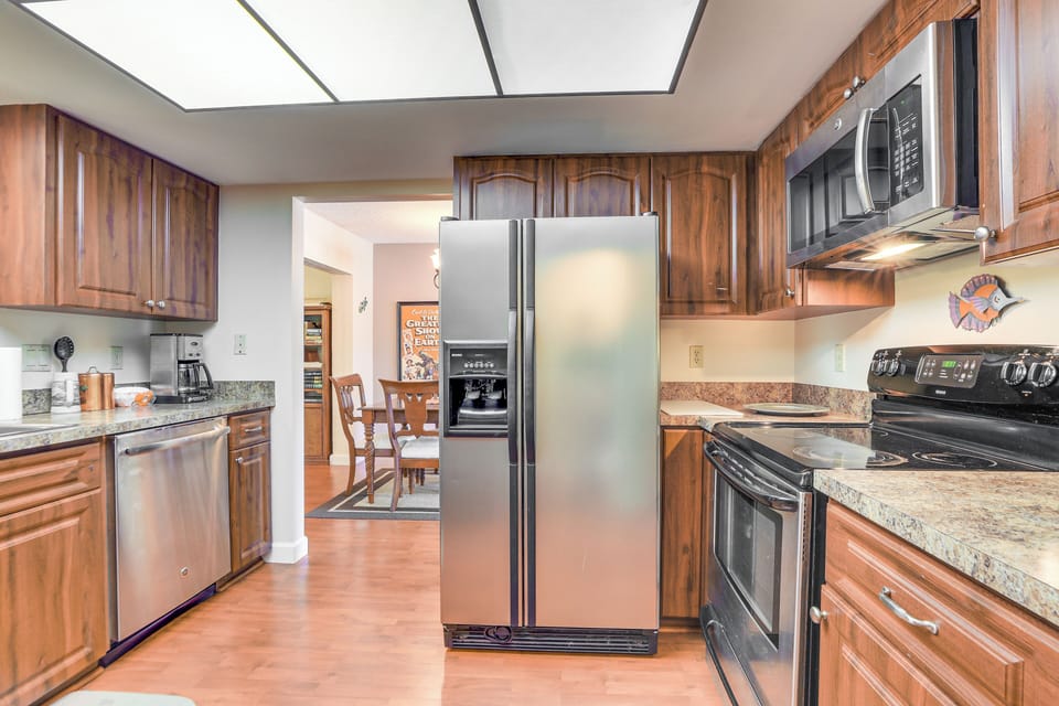 Kitchen | Drip Coffee Maker | Dishwasher | Toaster Oven
