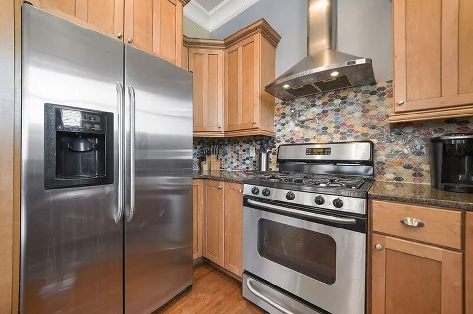 Beach Daze - Kitchen