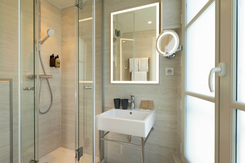 Classic Double Room | Bathroom | Eco-friendly toiletries, hair dryer, slippers, soap