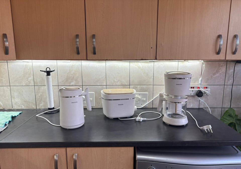 The fully equipped kitchen.