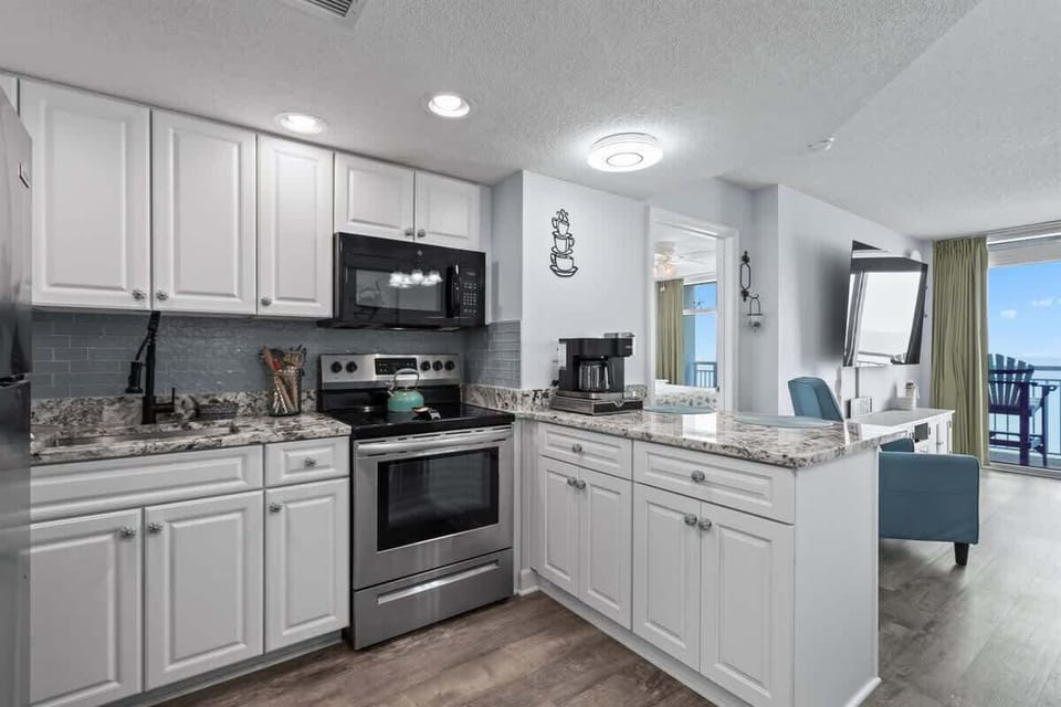 Granite Countertops and Plenty of Storage