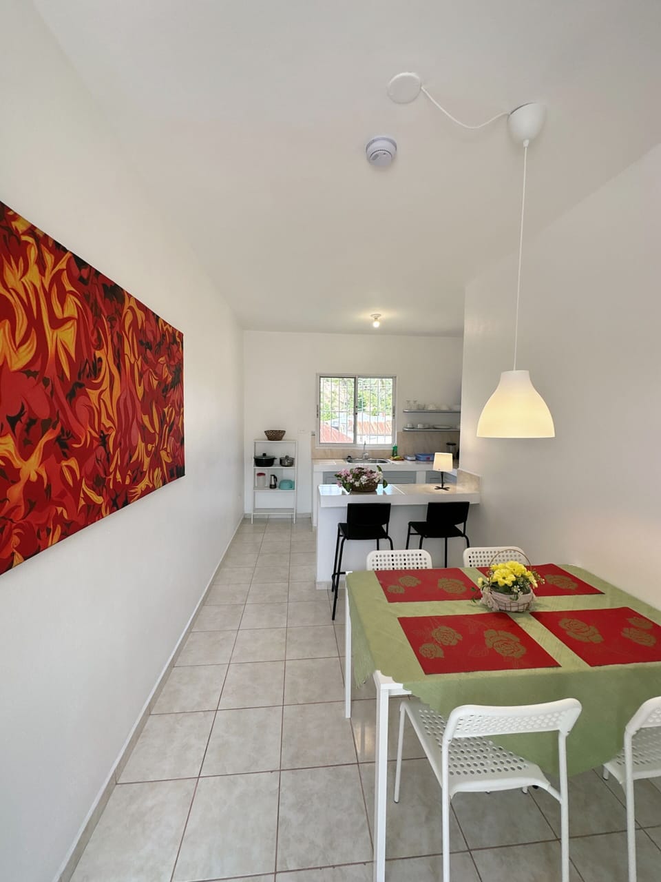 Apartment, 1 Bedroom, Balcony, City View | Dining room