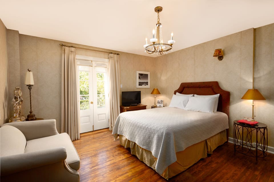 Deluxe Room, 1 Queen Bed (West Room) | Individually decorated, individually furnished, iron/ironing board