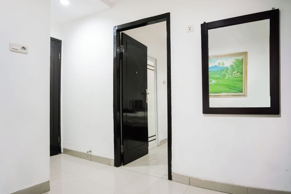 Standard Suite, 1 Double Bed | Laptop workspace, WiFi (free), bed sheets