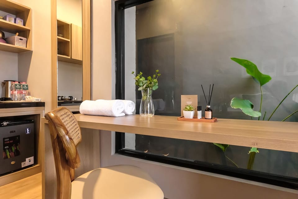 Basic Villa | Desk, WiFi (free), bed sheets